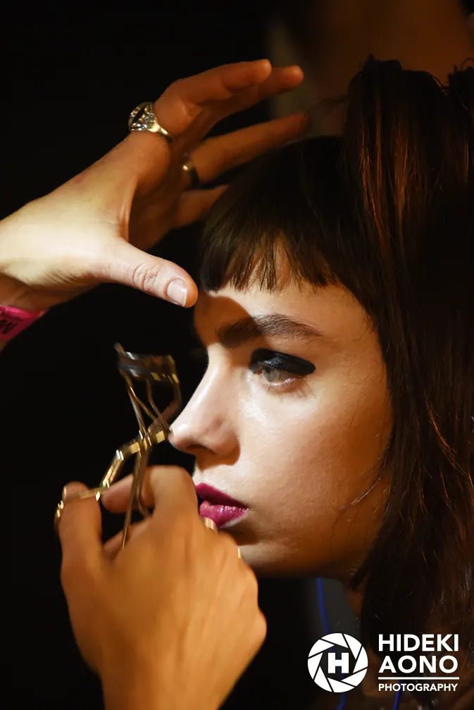 Backstage, Hideki Aono