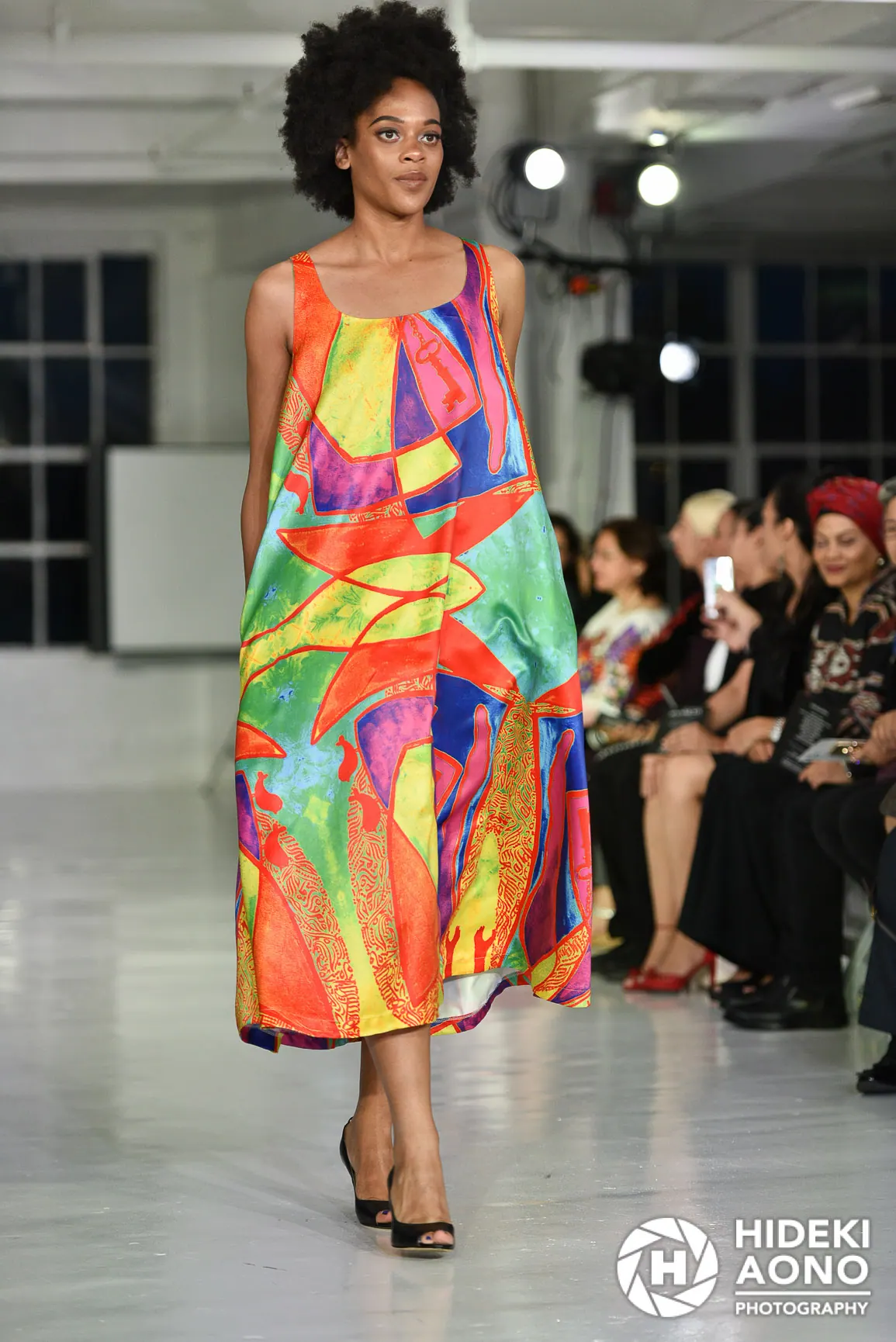 Runway, Hideki Aono