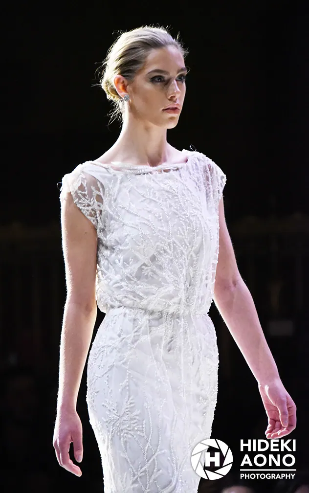 Runway, Hideki Aono